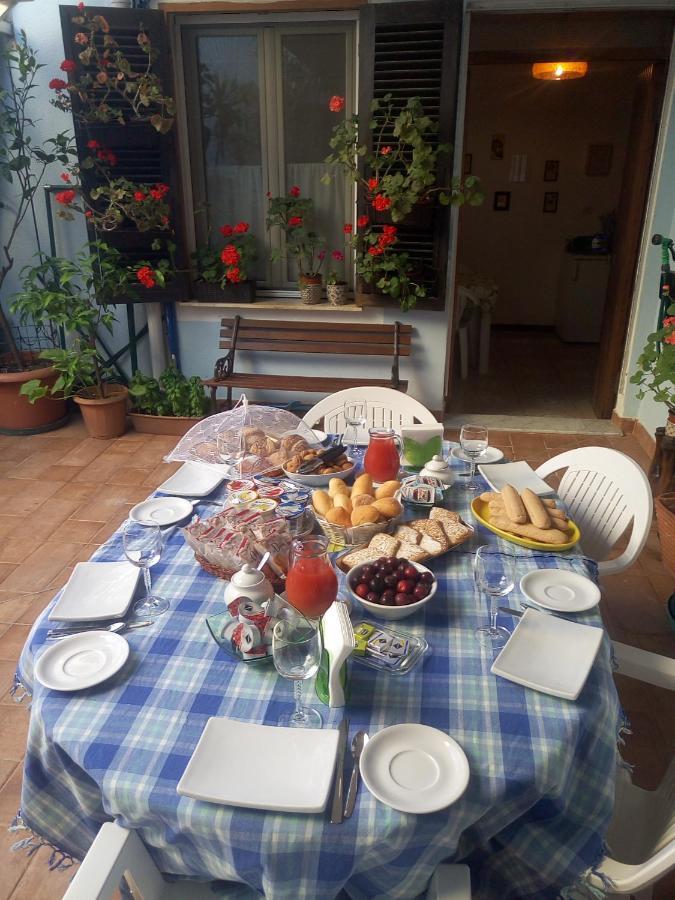 I Tre Scalini Bed & Breakfast Stintino Exterior photo